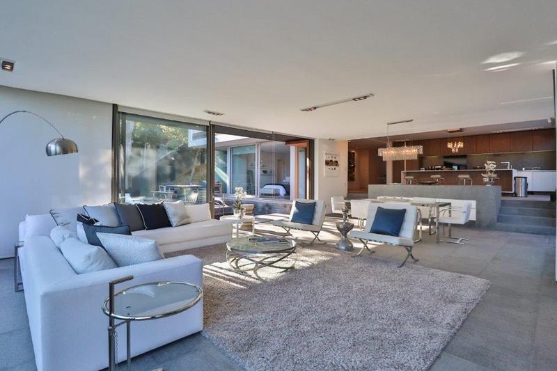 6 Bedroom Property for Sale in Camps Bay Western Cape